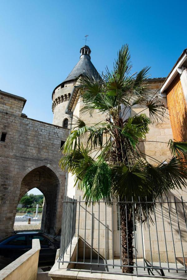 Logis Hotel De La Tour Libourne Zewnętrze zdjęcie