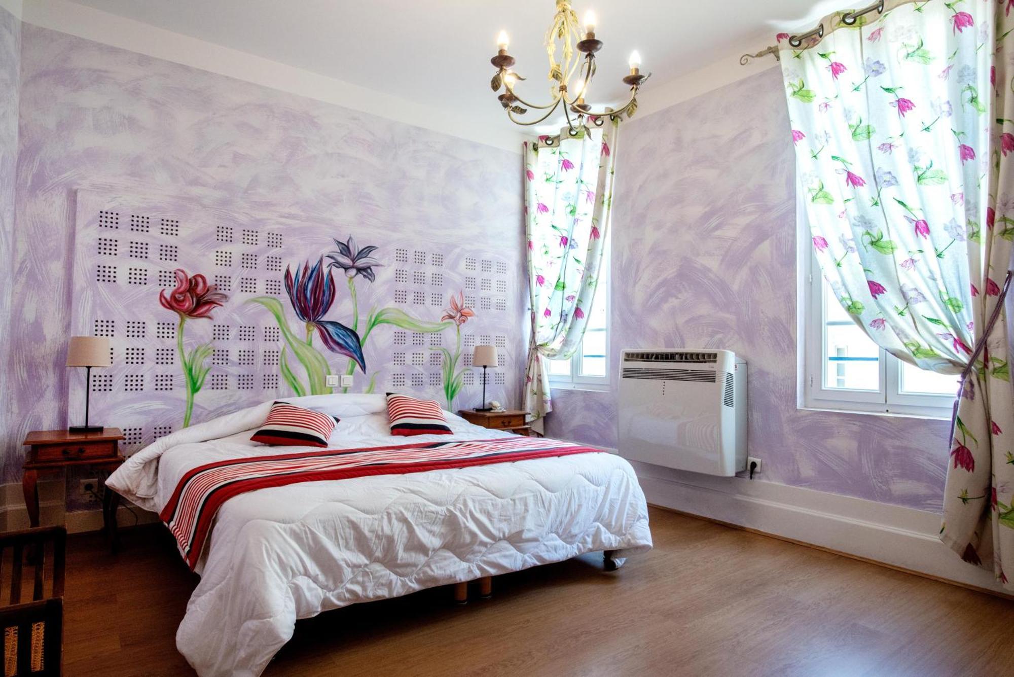 Logis Hotel De La Tour Libourne Zewnętrze zdjęcie